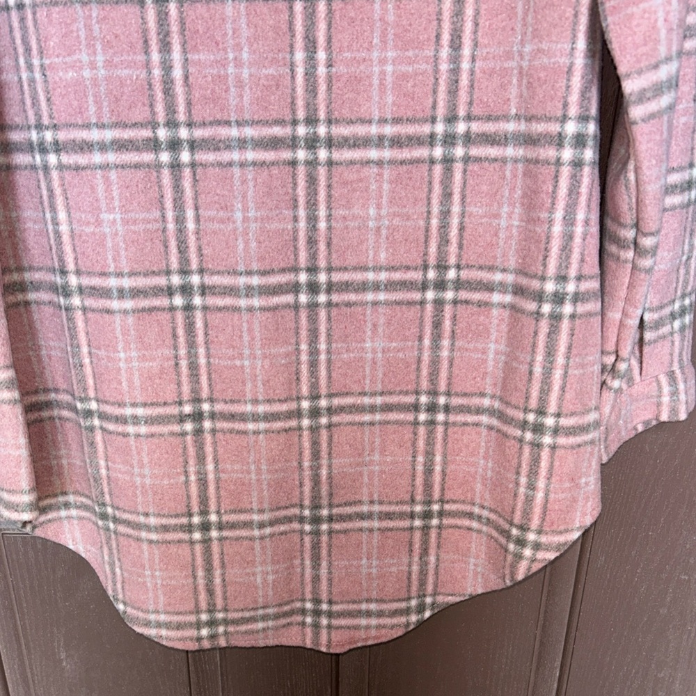 Chic Pink Plaid Utility Jacket - Picture 7 of 12